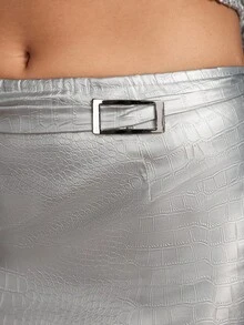 Glamine Minifalda minimalista de cintura baja con estampado de piel de cocodrilo de PU (con ropa interior) para mujer