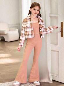 Conjunto de 3 piezas de chaqueta corta de peluche con bolsillos falsos, camiseta de tirantes acanalada de unicolor y pantalones slim acampanados para niñas, estilo vintage casual, para otoño/invierno - Caqui - Ver 1