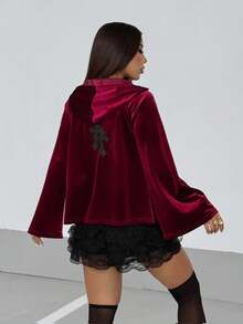 SHEIN Unity 万圣节十字架装饰天鹅绒连帽斗篷披肩夹克斗篷背心，酒红色 - 酒紅色 - 查看 2