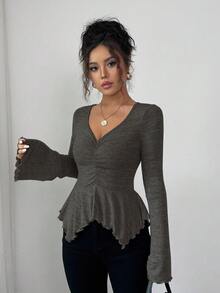 Elenzga Áo thun nữ tay loe cổ chữ V viền bèo bất đối xứng thanh lịch, lãng mạn, thích hợp mặc đi làm và đi nghỉ, mùa thu - màu đen - Xem 1