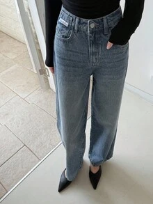 DAZY 女式中腰直筒休闲牛仔裤，带口袋装饰 - 中等水洗藍 - 查看 3