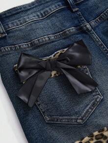 ROMWE Kawaii Y2K Subculture Retro Sexy Leopard Print Patchwork Bow Denim Mini Skirt, Deep Blue - Blue - View 3