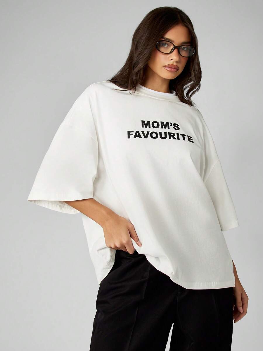 MISSGUIDED Cotton Oversized Graphic T-Shirt With Mom's Favourite Slogan Print For Casual Everyday Wear - White - View 1