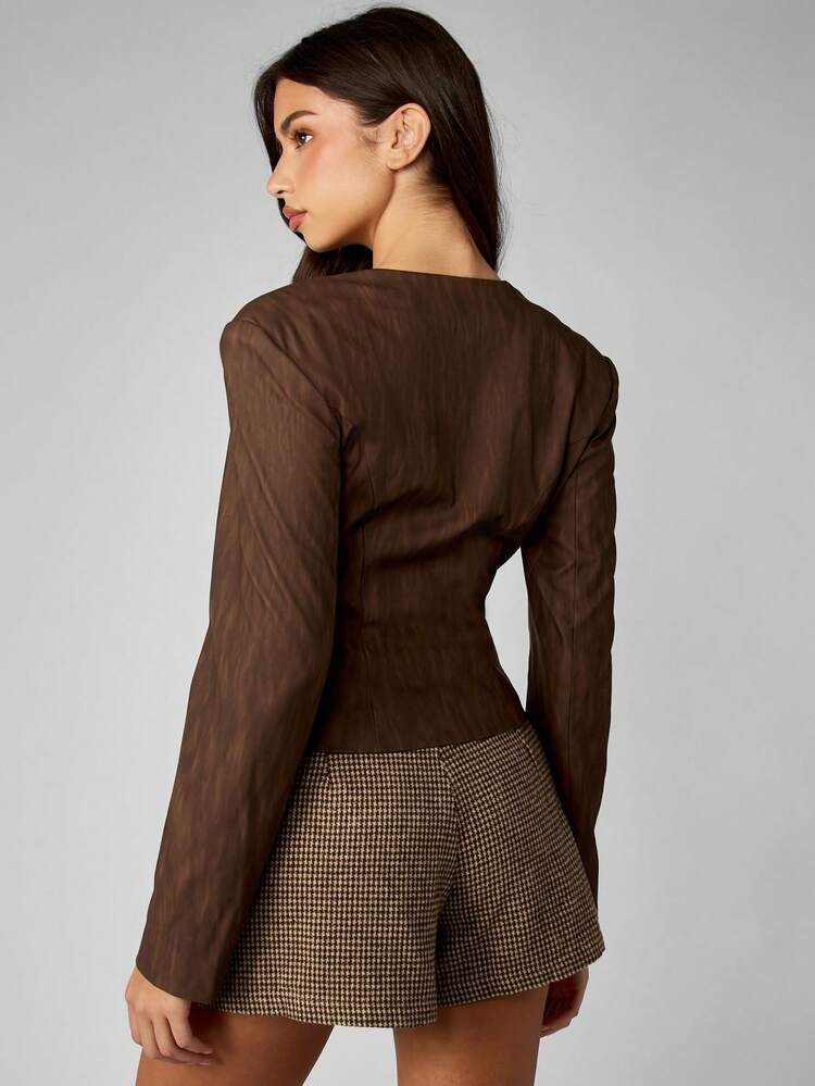 MISSGUIDED Blazer de mujer con solapa estructurada, para oficina y trabajo, ajustado, de manga larga, para otoño e invierno, con botones al frente y bolsillos dobles, para uso profesional