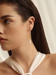 Opalesca 长流苏耳环，简约风格耳环 - 金色 - 查看 3