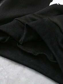 PAVTROS 两件套男童时尚黑色印花连帽卫衣和配套黑色长裤，面料柔软舒适，适合户外、运动、舞蹈、上学及秋冬季各种场合。 - 黑色 - 查看 7