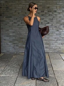 DAZY 女式夏季挂脖长款休闲牛仔连衣裙，度假风格 - 深色水洗藍 - 查看 1