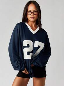 MISSGUIDED Oversized Navy Long Sleeve T-Shirt With White V-Neck And Number Print
