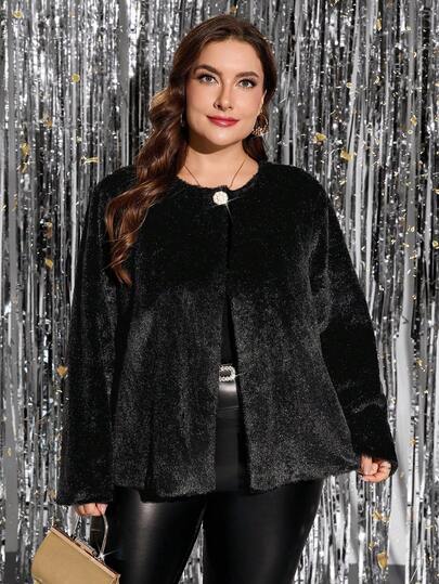SHEIN Clasi Plus Size Women Solid Color Faux Fur Long Sleeve Fashion Jacket, Winter,Elegant Dresses For Women , Elegant Dress For Women,Elegant Dresses For Party, Elegant Dresses For Ladies Wedding Guest Dress For Women,Wedding Party Dress,Wedding Guest Party Dress,Halloween Costumes,Halloween Costume For Women , Christmas Clothes For Women ,New Year Dress, New Year Women's Clothes