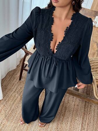 Weeklong Set da 2 pezzi di camicia e pantaloni in tinta unita con inserti in pizzo, taglie comode