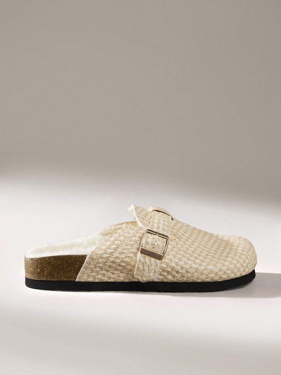 Solecia Thick Sole Slip-On Closed Toe Shoes With Fur Lining, For Autumn/Winter - Apricot - View 1