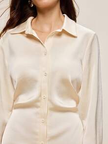 BizChic 2025秋冬新款杏色领口腰部褶裥前襟纽扣缎面衬衫裙，复古现代优雅都市通勤日常百搭浪漫休闲90年代圣诞新年女装，感恩节派对海滩毕业典礼时尚潮流，适合婚礼宾客、主人、约会、派对、音乐会、早午餐、机场等多种场合。 - 杏色 - 查看 6