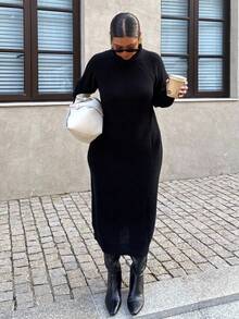 SHEIN Privé 大码舒适休闲简约高领宽松厚实保暖毛衣女装，黑色，冬季