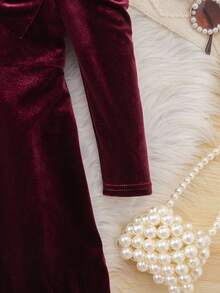 Young Girl Cute & Elegant Red Bow Knitted Long Sleeve Dress - Burgundy - View 4