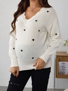 SHEIN كنزة حمل كاجوال بياقة على شكل حرف V وكتف منخفض مطرزة بشكل قلب، خريف/شتاء - أبيض - مشاهدة 4