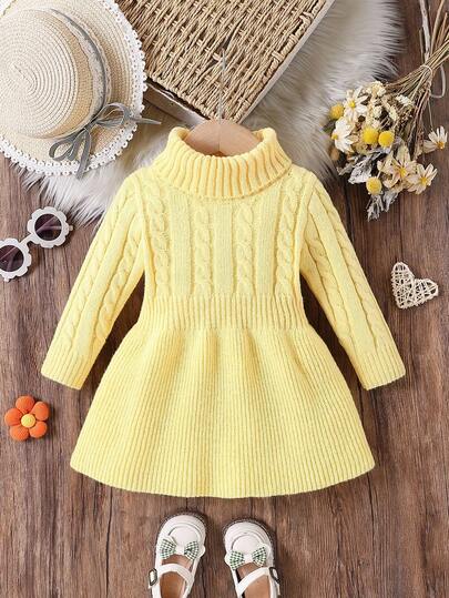 SHEIN Vintaside Kids 女婴高领纯色长袖扭纹针织毛衣裙