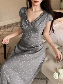 DAZY Váy ngủ dài ôm sát, viền bèo nhún họa tiết hoa nhỏ xinh dành cho nữ - Xám - Xem 6