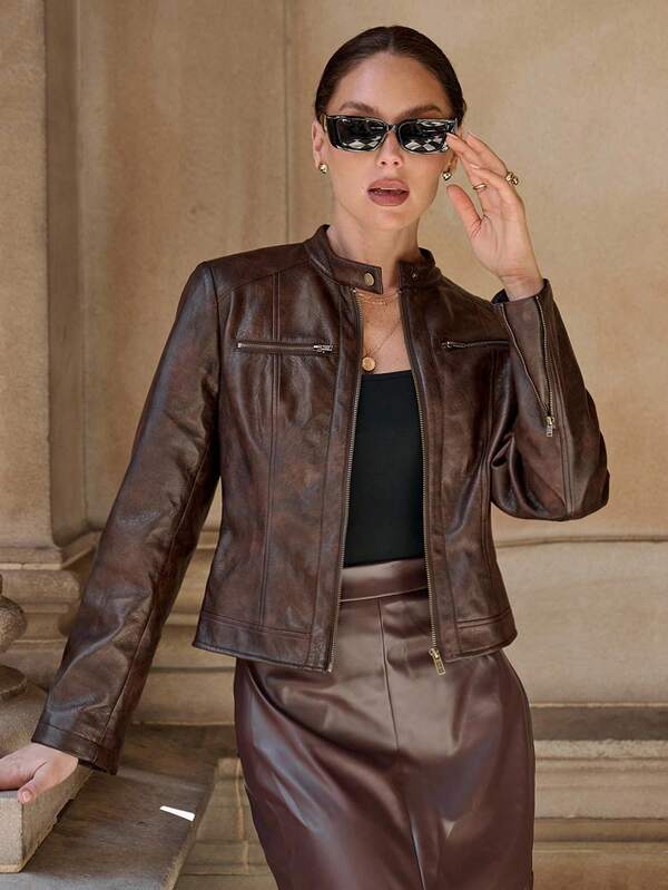 Lavishia Chaqueta de cuero PU ajustada con estilo vintage desgastado en color marrón, adecuada para el inicio del otoño y el uso diario