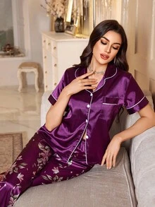 Bộ 2 món LuxeNights: Áo lụa giả trơn màu & Quần in hoa kèm áo khoác cardigan cổ bẻ, đồ ngủ - Màu tím - Xem 1
