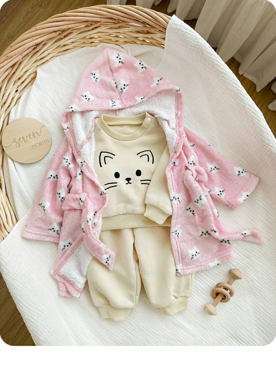 SHEIN 3pcs Newborn Baby Girls Cute Cartoon Kitten Embroidered Plush Homewear Set,Autumn Robe Long Sleeve Suit,Red And White Polka Dot,Family Matching - Multicolor - View 1