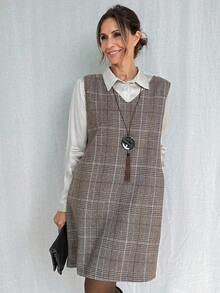 Livesso Women's V-Neck Sleeveless Loose Straight Plaid Midi Dress