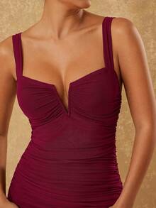 Hauture V Neck Ruched Mesh Mermaid Hem Cami Dress - Burgundy - View 2