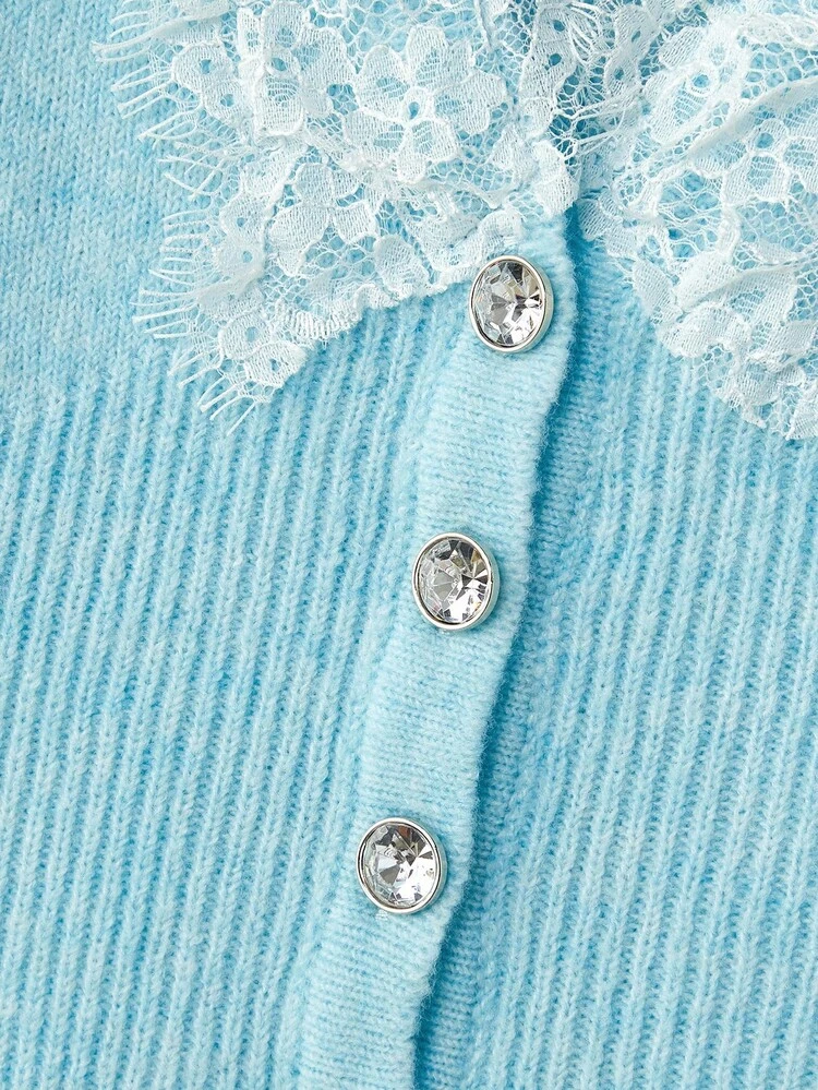 Cardigan aderente in stile vintage con bordo in pizzo a uncinetto e bottoni in cristallo sul davanti, abbigliamento da donna per autunno e inverno