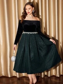 Vintamour Plus Size Women's Off Shoulder Long Sleeve Floral Jacquard Pleated Velvet Midi Dress,Black,Autumn,Elegant,Formal,Evening,Formal Vintage Dark Green - Black - View 3
