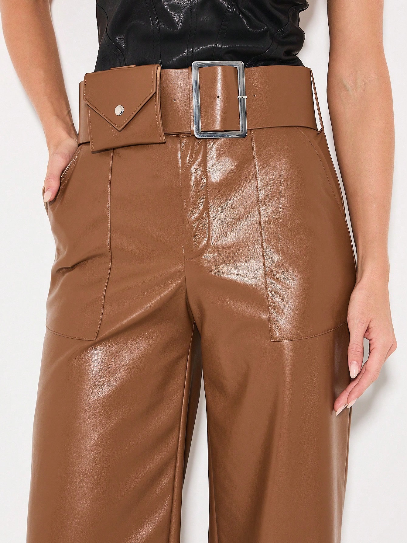 KIZN Pantalon large taille haute en similicuir