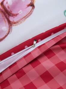 Strawberry Shortcake X SHEIN 3 pezzi Set biancheria da letto con motivo a pois e fragole, copripiumino rosso, morbido e confortevole, adatto per letti singoli/matrimoniali/queen/king, camera da letto/casa