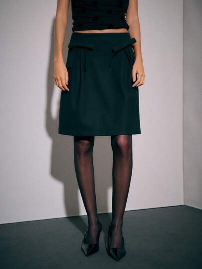 Nöista 女士简约甜美黑色高腰半身裙，完美应对秋季的气温波动