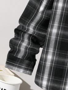 SHEIN 兒童青少年男孩黑白格紋拼接梭織鈕扣連帽襯衫，街頭風附口袋，夏季休閒校園返校冬季上衣 - 黑色 - 查看 4