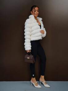 SAYEHFBABY 純色開襟毛絨短款大衣 - 杏色 - 查看 4