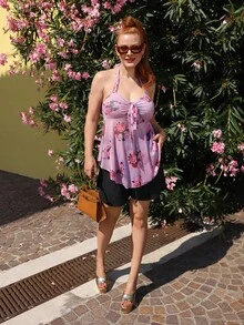 Gretanique Damen Sommer Spaghetti-Träger Elastische Taillenbindung Lässige Urlaubs Blumen-Muster Durchsichtig Mesh Rückenfrei Top - Verschiedenfarbig - Übersicht 6