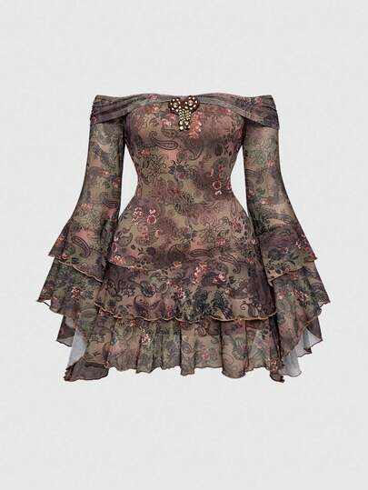 Vintage Hippie Kleid in Große Größen mit gerüschten Bändern, Spitze, Paisley-Muster und Off-Shoulder Minirock mit Glockenärmeln