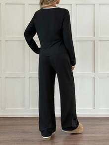 SHEIN Tween Girls T-Shirt Co-Ords Pajamas Contrast Binding Notched Neckline Knot Front Lounge Set - Black and White - View 2