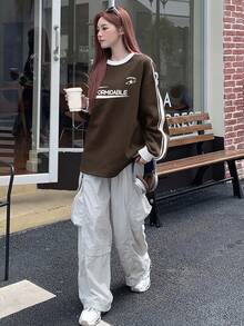 DAZY 字母图案撞色饰边落肩超大套头衫、长袖上衣、秋装运动衫 - 棕色 - 查看 4