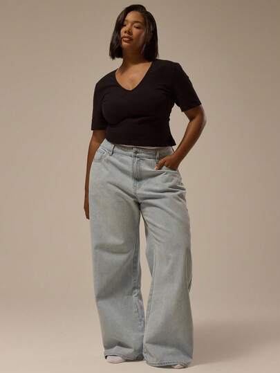 MUSERA 大码女式V领翻边短袖修身上衣，优雅基础款，性感百搭，适合曲线身材、节日和派对穿着