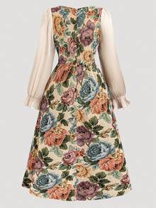 Velvienne Đầm xòe tay lỡ cổ vuông họa tiết hoa cổ điển cỡ lớn thanh lịch - Màu be - Xem 2