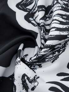 ROMWE MEN Goth Camicia casual da uomo con stampa di teschi e lettere, con chiusura lampo, autunnale