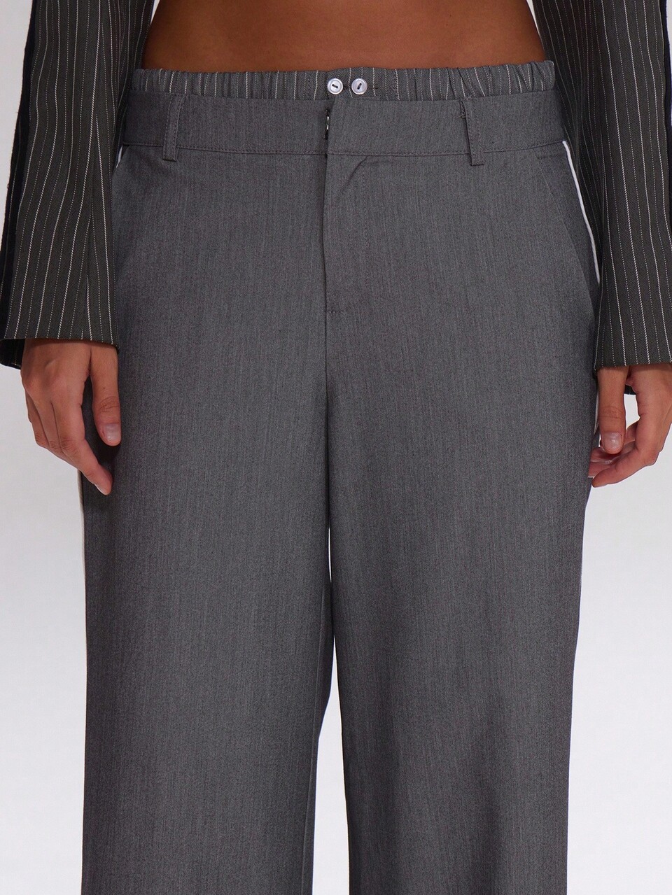 Pantalon droit à taille de boxeur avec rayures sur le bord, tenue décontractée, look sportif, porter au travail ou en entreprise, idéal pour l'été