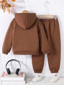 SHEIN 兒童男童 2件組冬季內裡連帽衛衣與秋季長褲套裝，字母圖案返校服飾，休閒舒適時尚校園穿搭 - 棕色 - 查看 2
