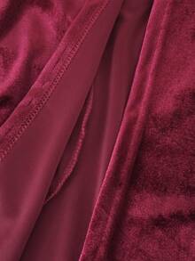 SHEIN Unity 万圣节十字架装饰天鹅绒连帽斗篷披肩夹克斗篷背心，酒红色 - 酒紅色 - 查看 7