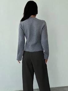 Firerie 女式深 V 领金属纽扣长袖毛衣上衣，日常通勤针织衫，春秋冬新品 - 深灰色 - 查看 3