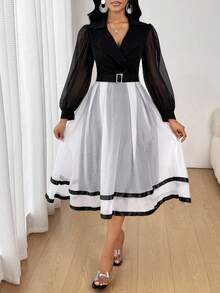 SHEIN Lady Váy dài tay cổ chữ V màu tương phản cho nữ - Đen và trắng - Xem 3