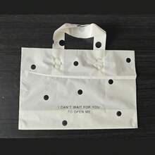 20pcs Thick Plastic Gift Tote Bags, Party Gift Bags, Waterproof Packaging Bags, Round Dot Pattern Gift Bags,Large Capacity Shopping Clothing Packaging Bag, Apply To Wedding, Women's Shopping Bags, Birthday Gift Bags, Party Gift Bags.