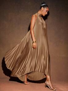 Hauture 性感优雅度假褶皱纯色高低露背立领挂脖长裙 - 卡其色 - 查看 3