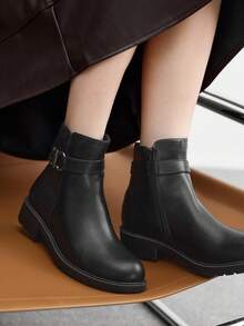 CUCCOO BIZCHIC 女式基本款黑色厚底中筒靴 - 黑色 - 查看 1