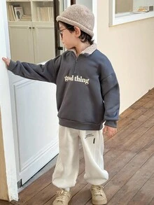 Genkimix Kids 2 件 Genkimix 男童字母印花装饰时尚羊毛连帽衫 + 字母印花装饰时尚休闲慢跑裤套装 - 深灰色 - 查看 5