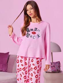Mean Girls X SHEIN Set pigiama donna rosa autunnale con ricamo a lettere e pantaloni, abbigliamento autunno/inverno, set pigiama in flanella soffice e caldo per Natale, pigiama carino da donna per la casa, confortevole